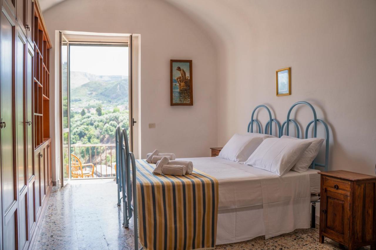 Apartment with Sea View - Separate Building