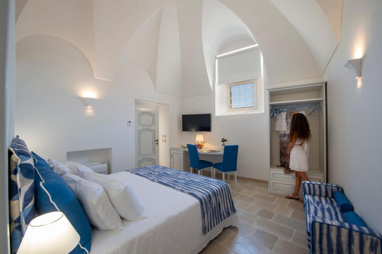 Quarto Econômico com Cama de Casal ou 2 de Solteiro