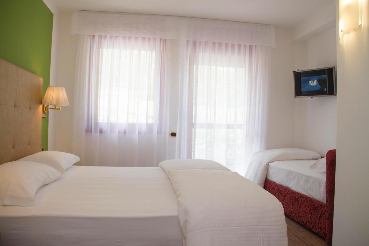 Triple Room,1163072829:JPEG