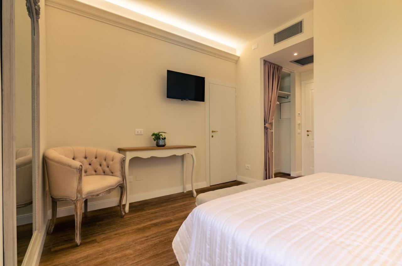 Deluxe Double or Twin Room Garden View