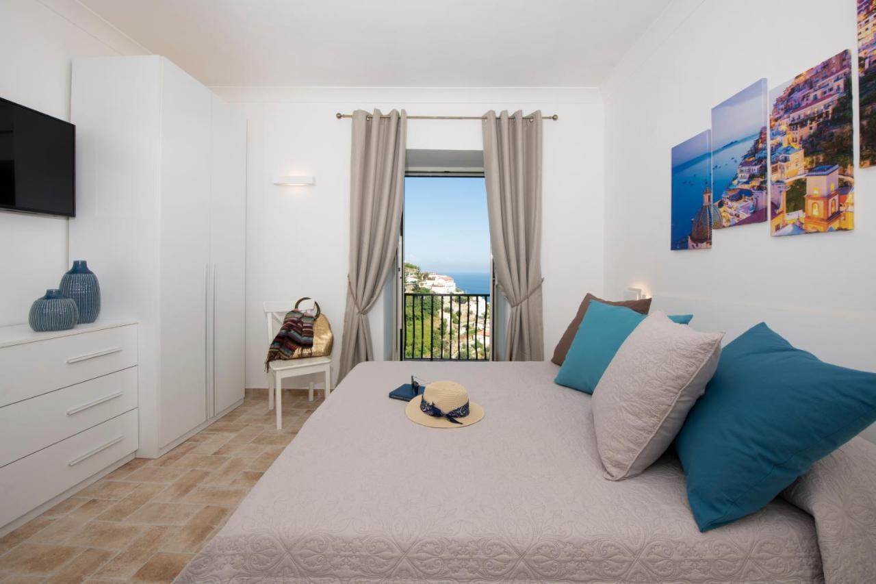 Deluxe tweepersoonskamer met balkon en uitzicht op zee