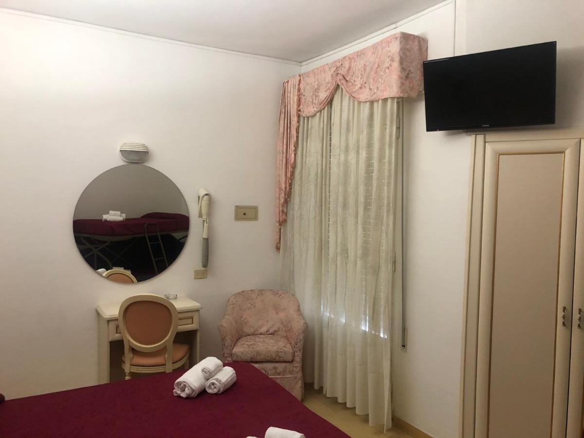 Quadruple Room,449590893:JPEG