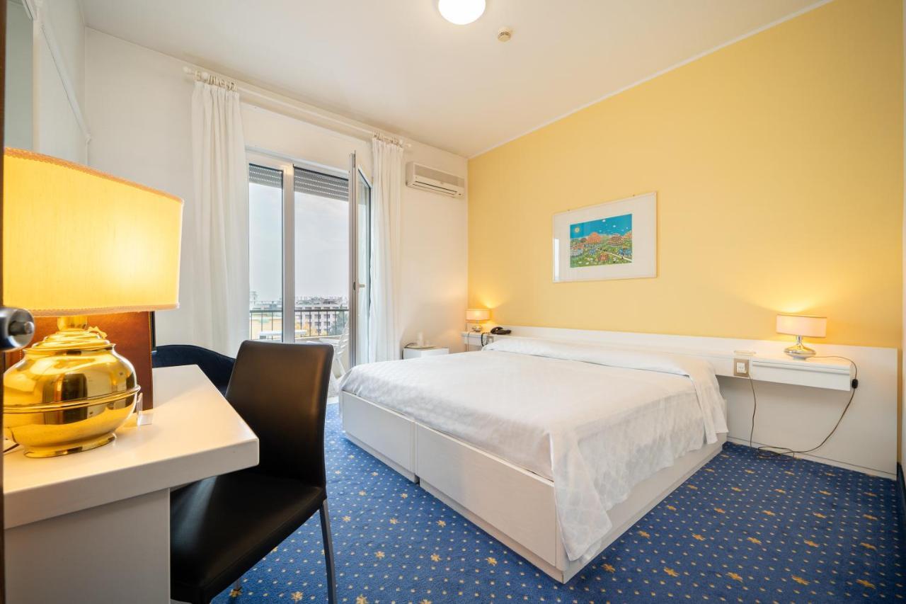 Economy Doppelzimmer mit Balkon