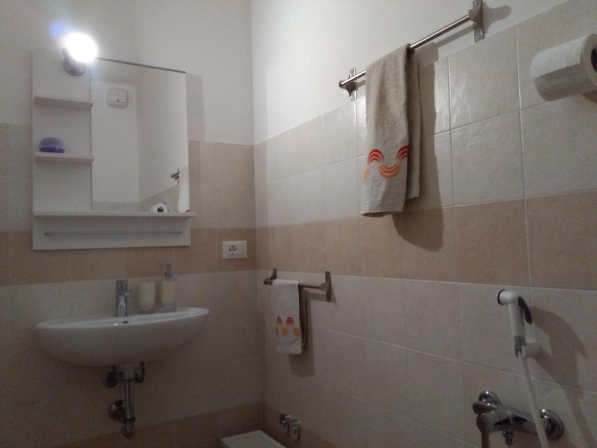 Habitación Doble con baño privado externo - 1 o 2 camas