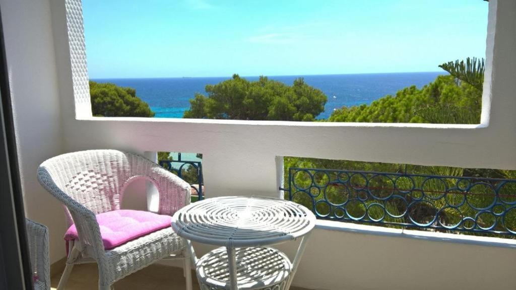 Double or Twin Room with Sea View