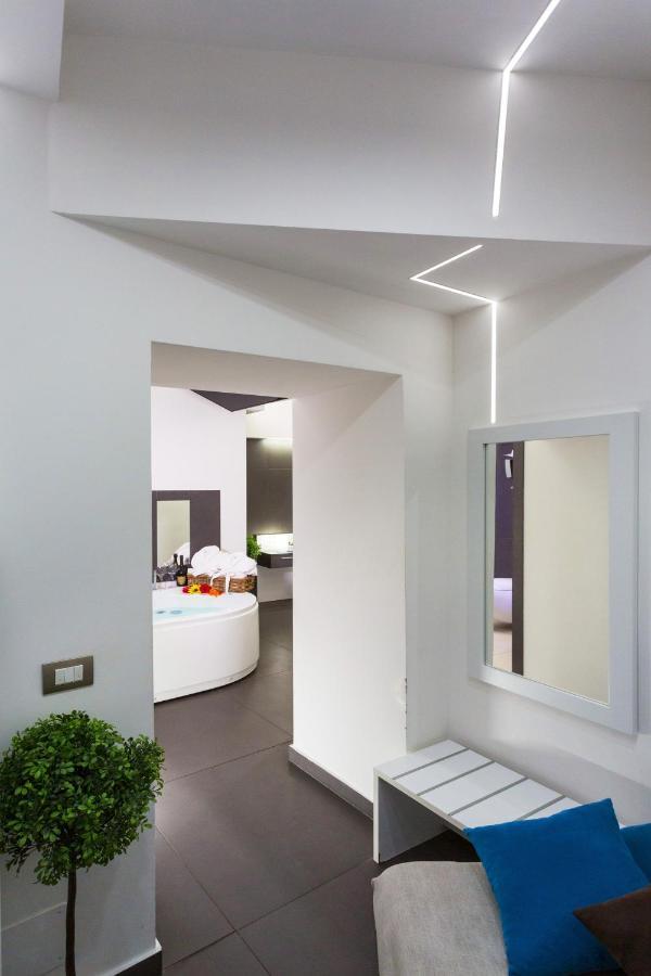 Queen Room with Spa Bath
