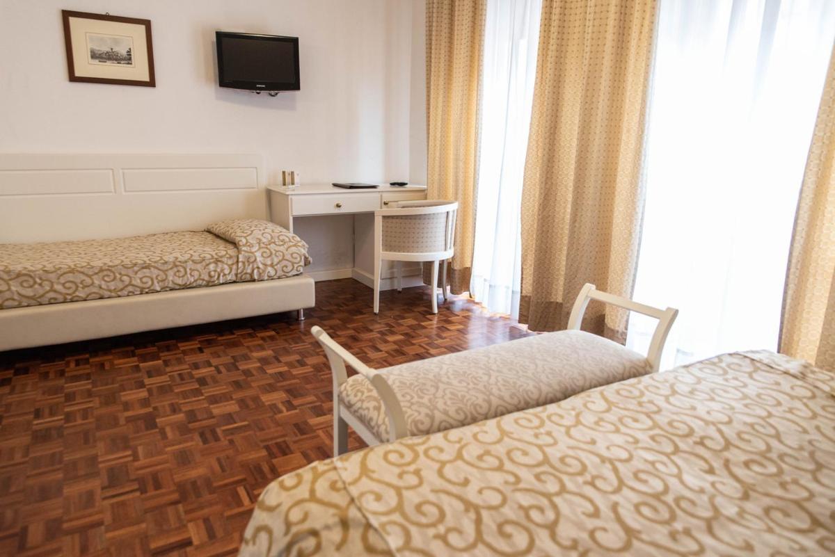 Chambre Triple Supérieure avec Vue