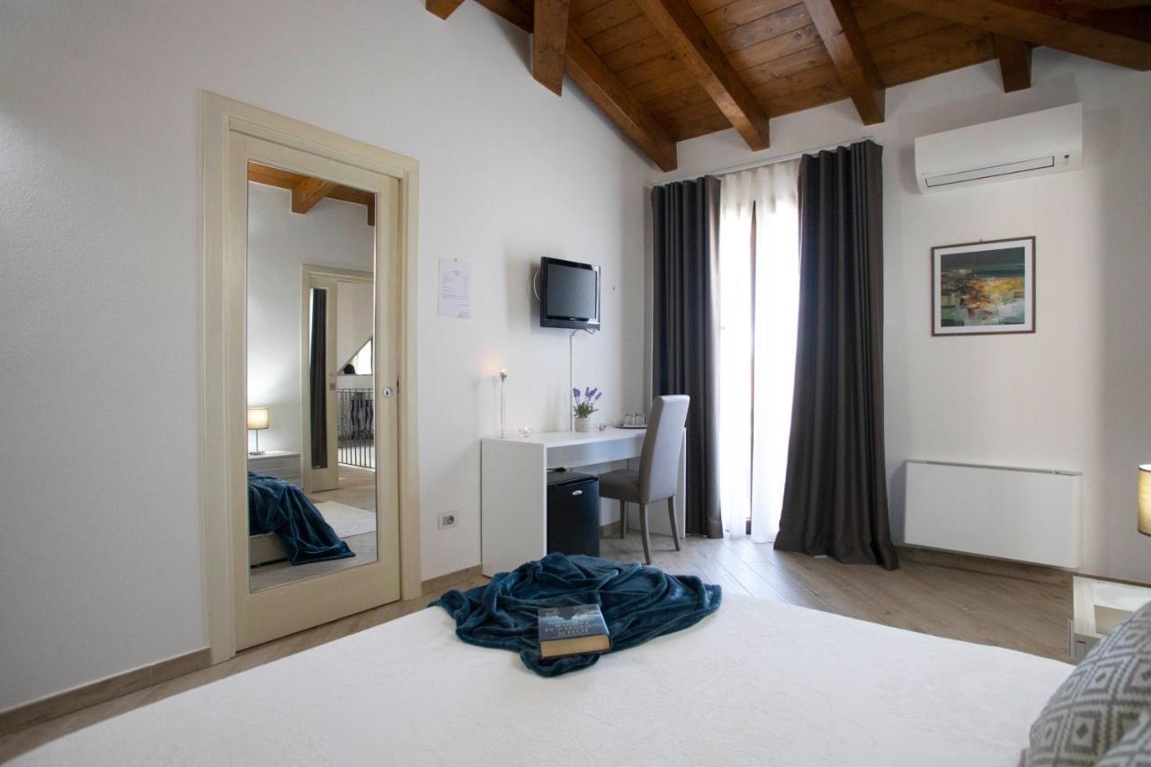 Double Room Terrace,1076246869:JPEG