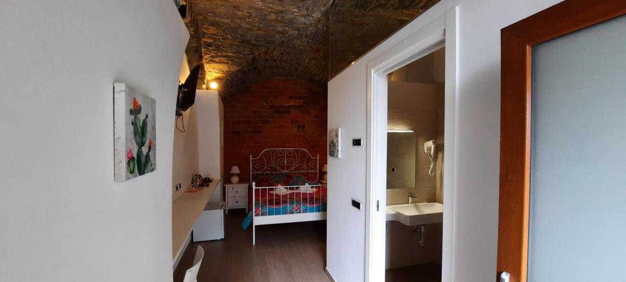 Double Room,1088610871:JPEG