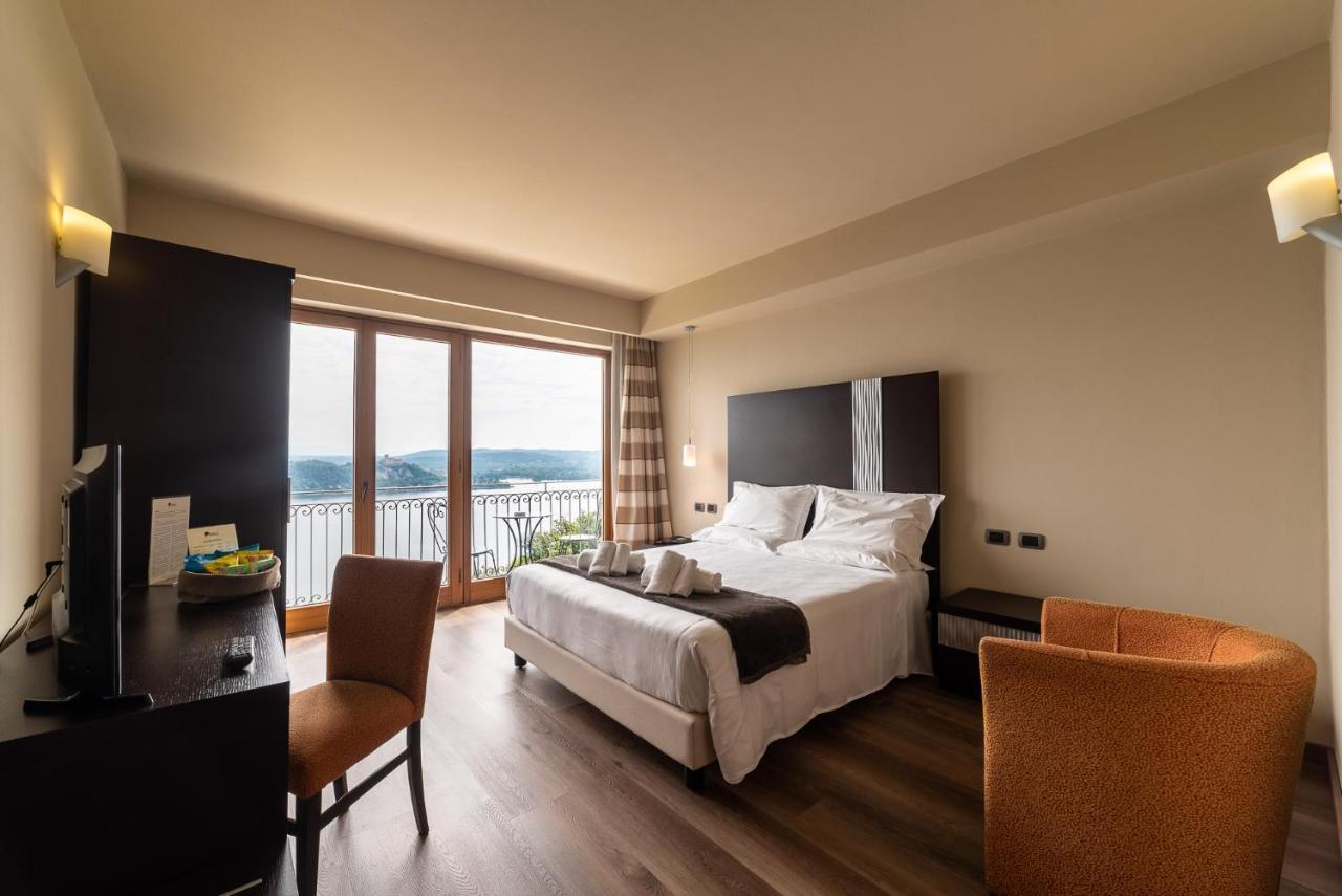 Doppel-/Zweibettzimmer mit Seeblick