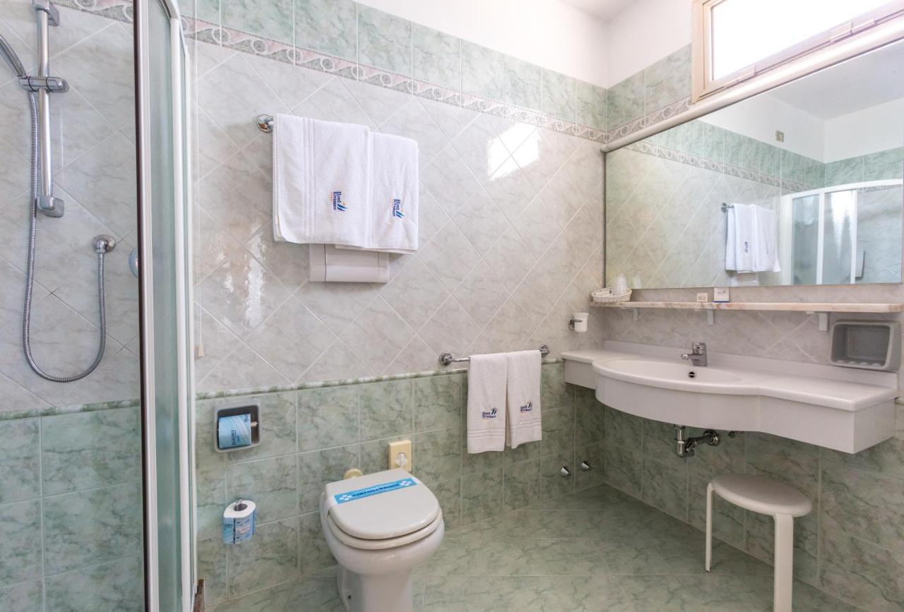 Suite Junior con vistas al mar (2 adultos)