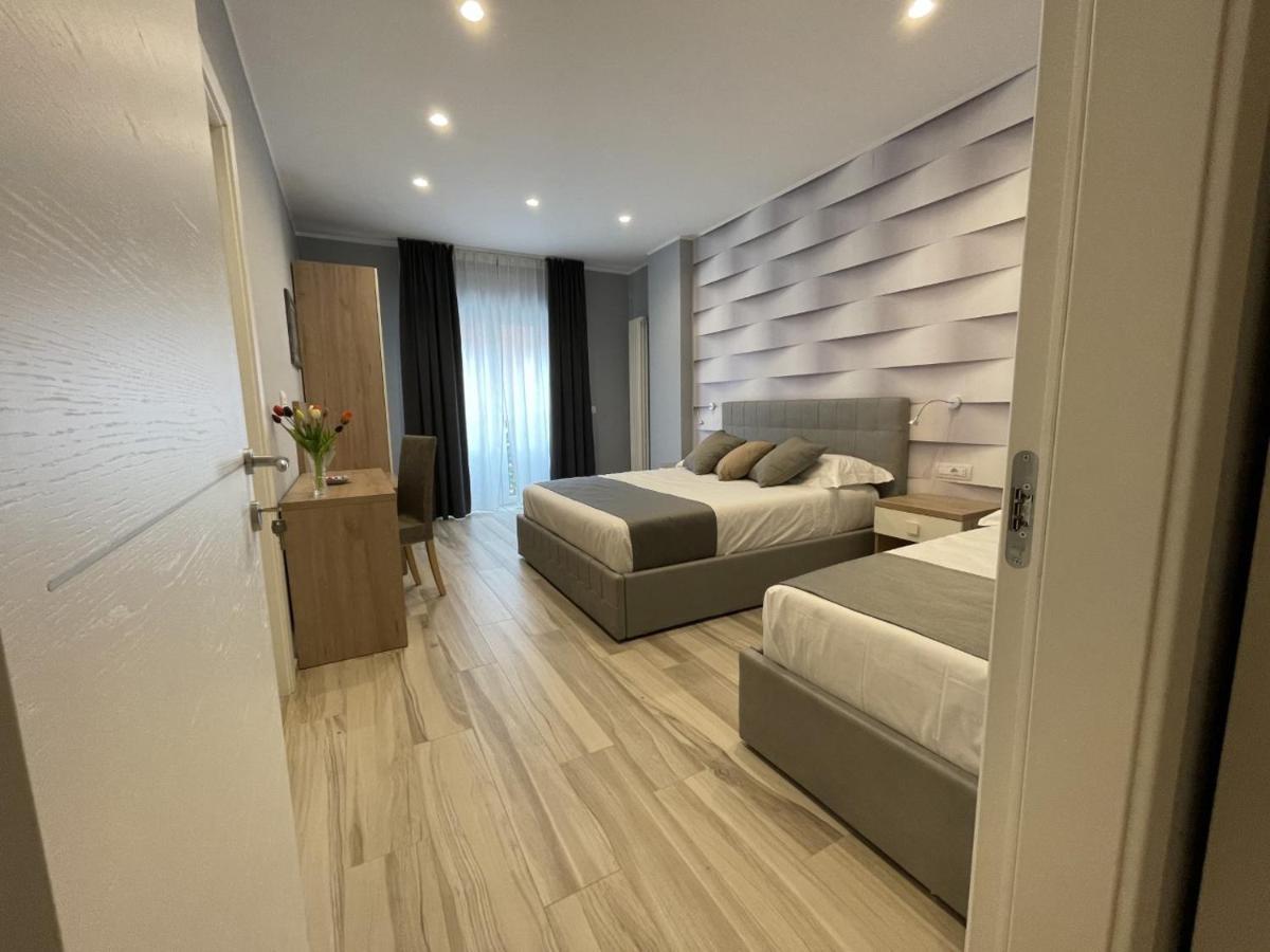 Driepersoonskamer met Eigen Badkamer