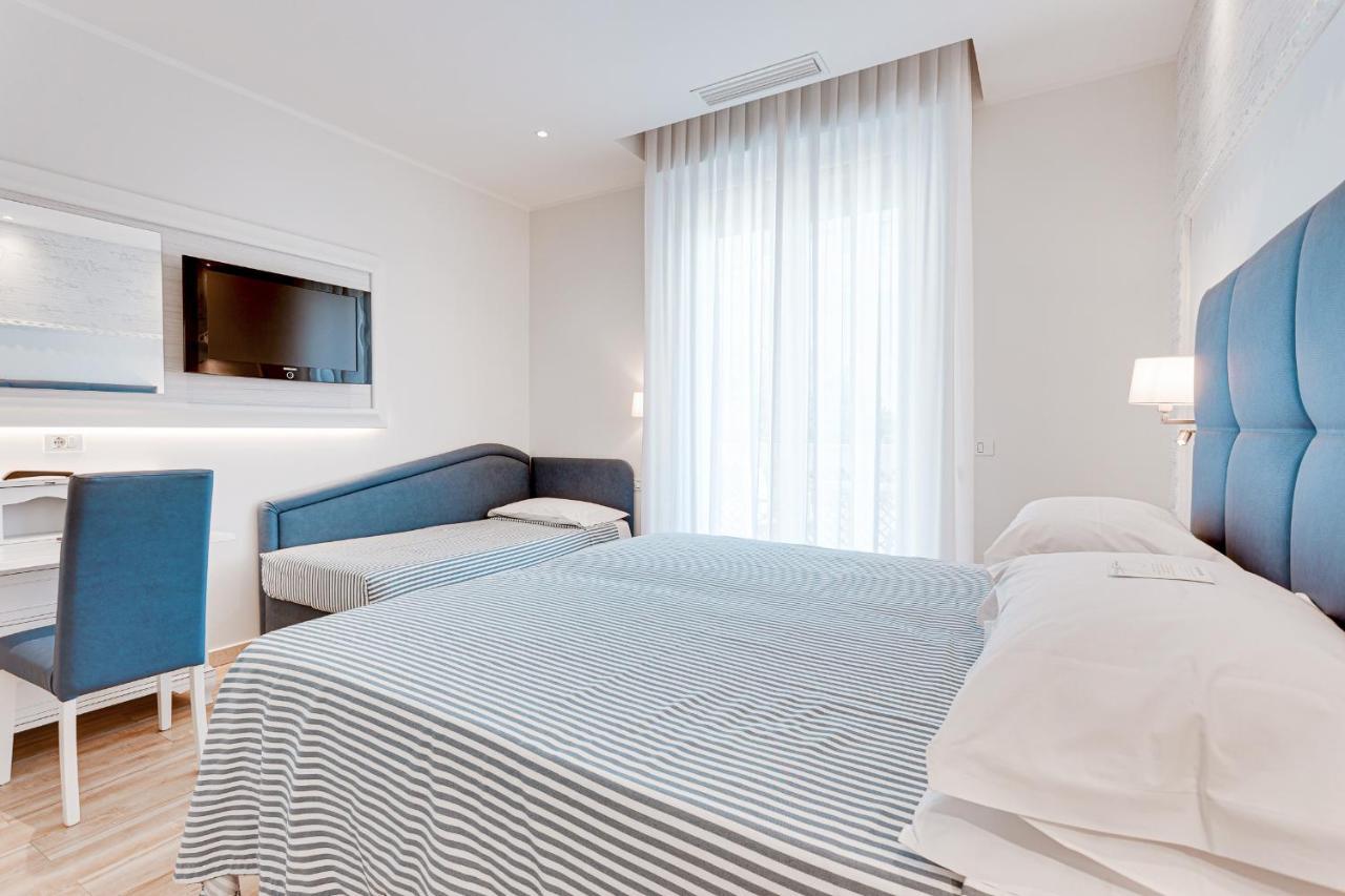 Triple Room Sea View,1092582252:JPEG