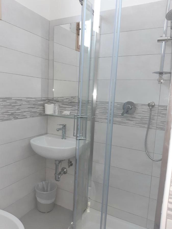Eenpersoonskamer met Eigen Badkamer