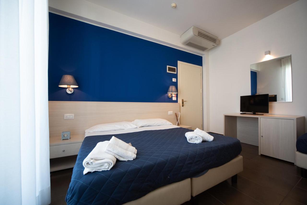 Quadruple Room,1363226447:JPEG