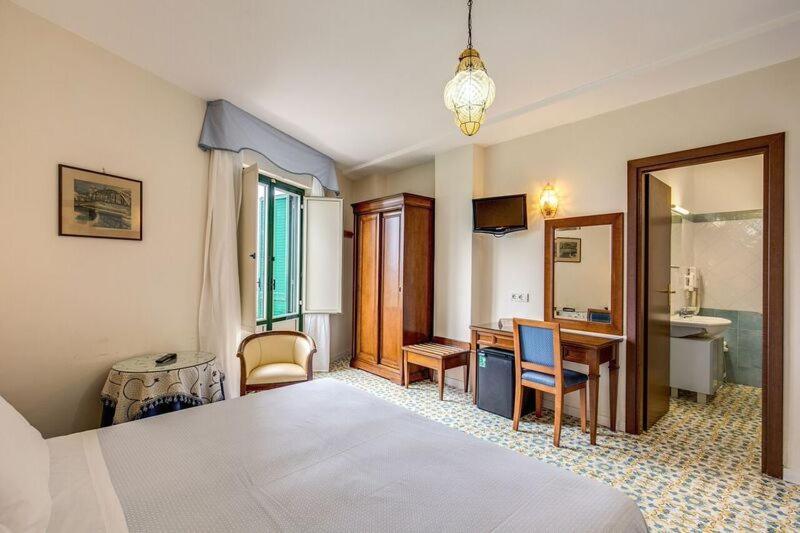 Grande Chambre Double ou Lits Jumeaux