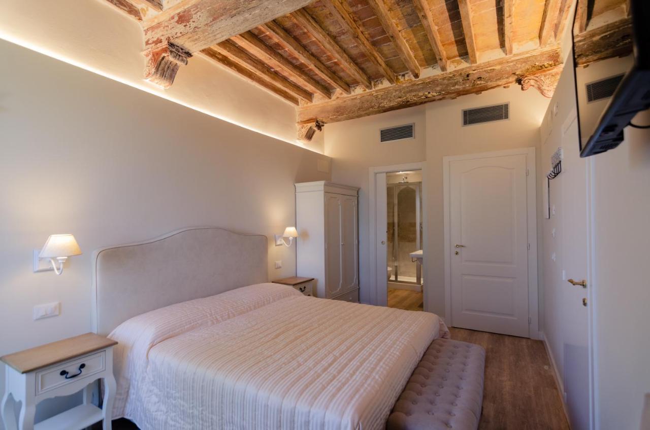 Deluxe Double or Twin Room Garden View