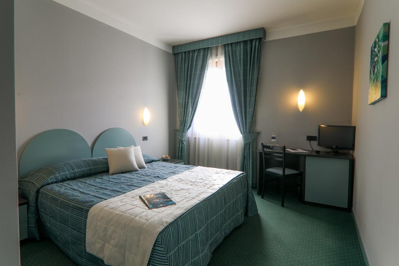 Double Room,1169754493:JPEG