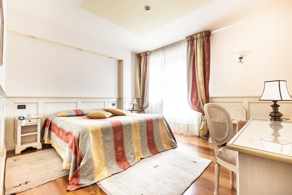 Habitación Doble Pequeña