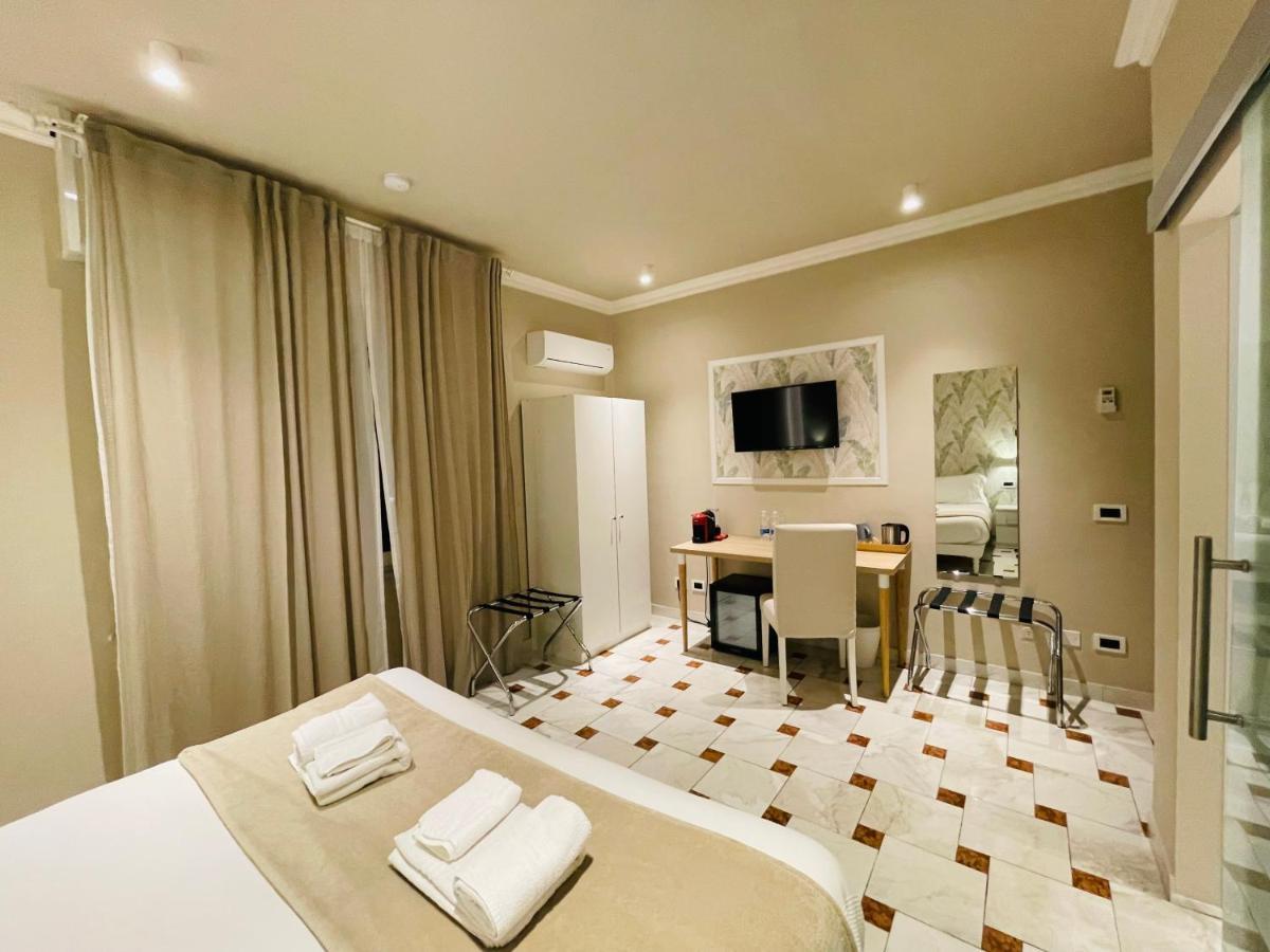 Large Double Room