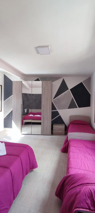 Chambre Triple avec Salle de Bains Privative