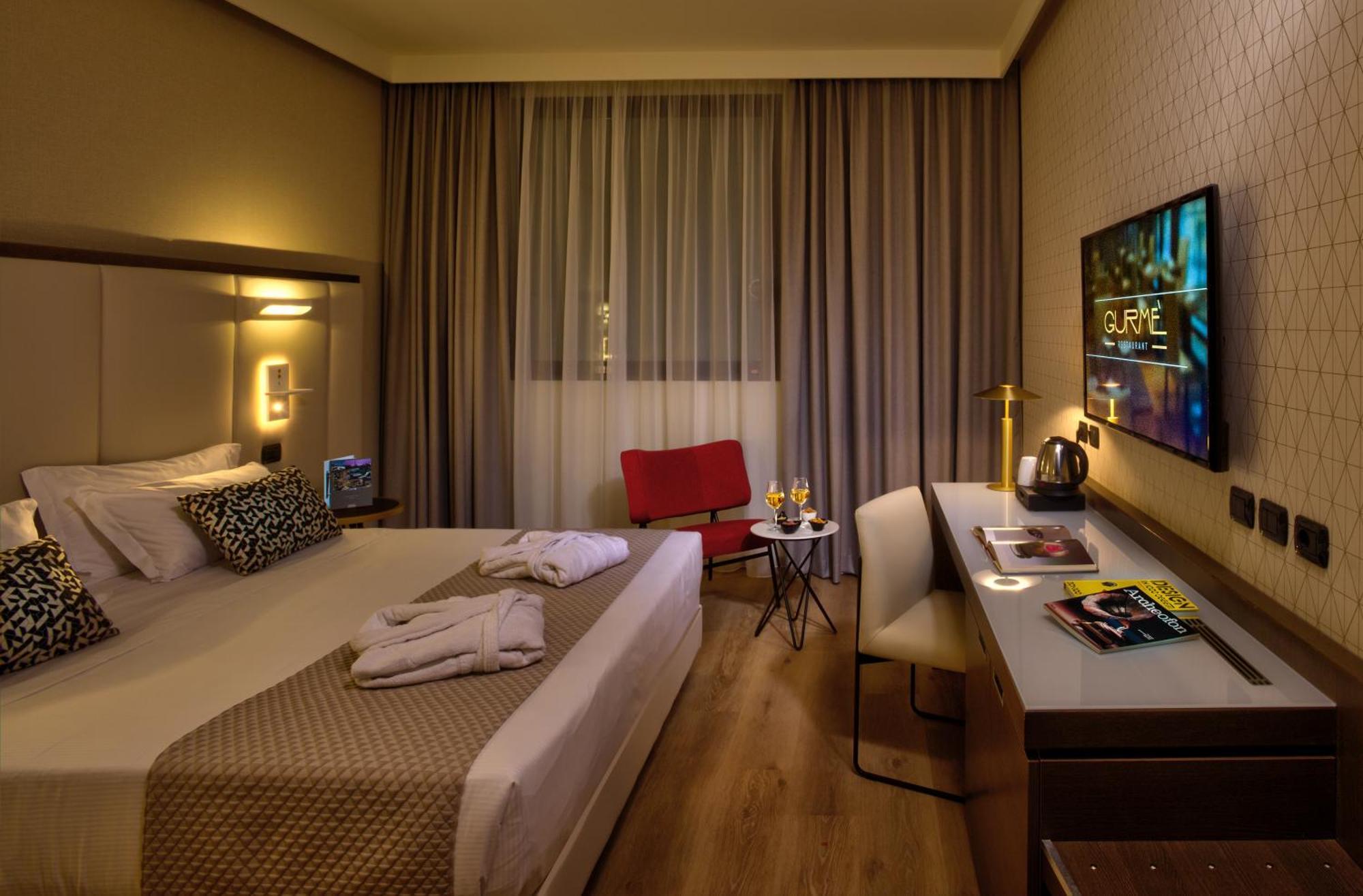 Quarto com 2 Camas de Solteiro