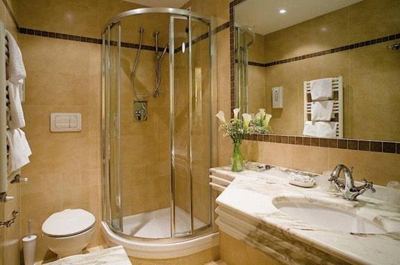 Small Single Room