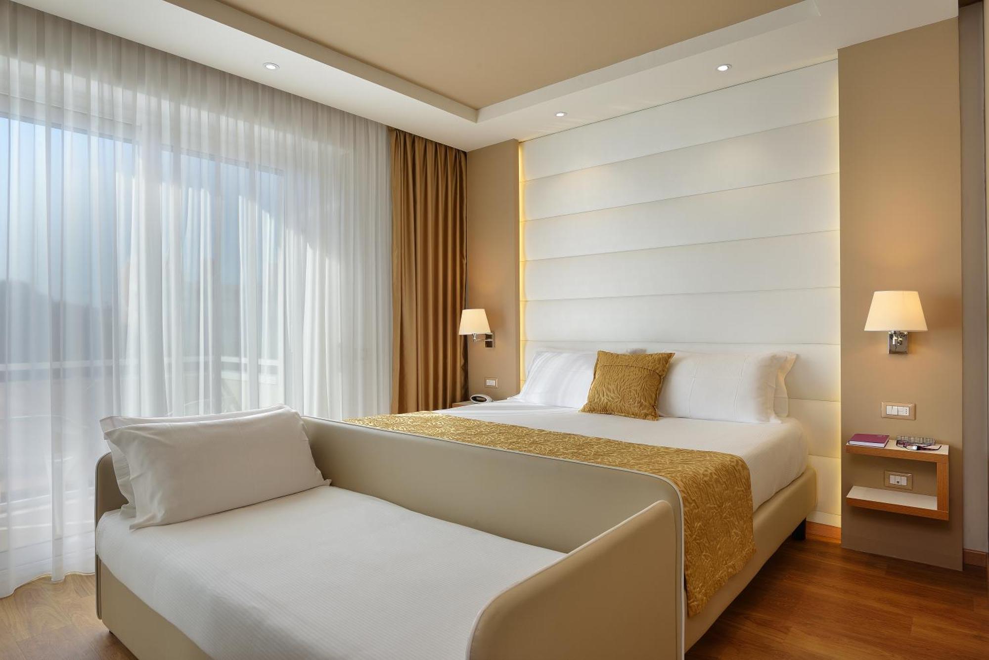 Economy Triple Room
