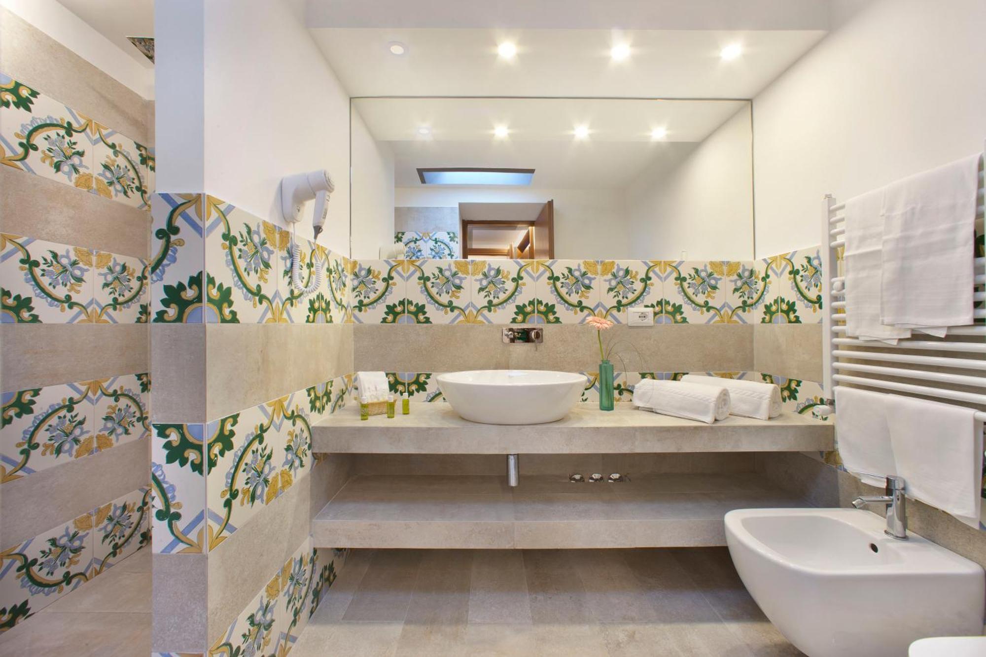 Triple Room,1240740496:JPEG