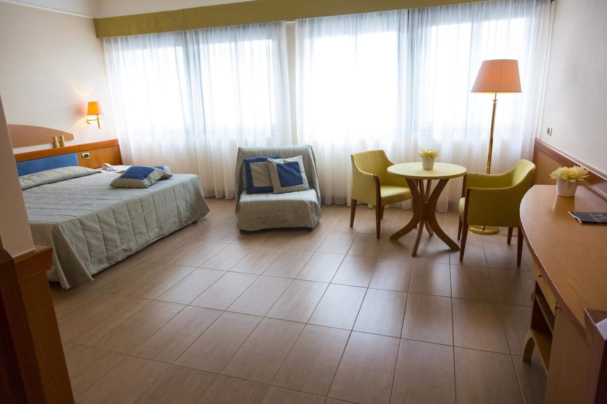 Dreibettzimmer