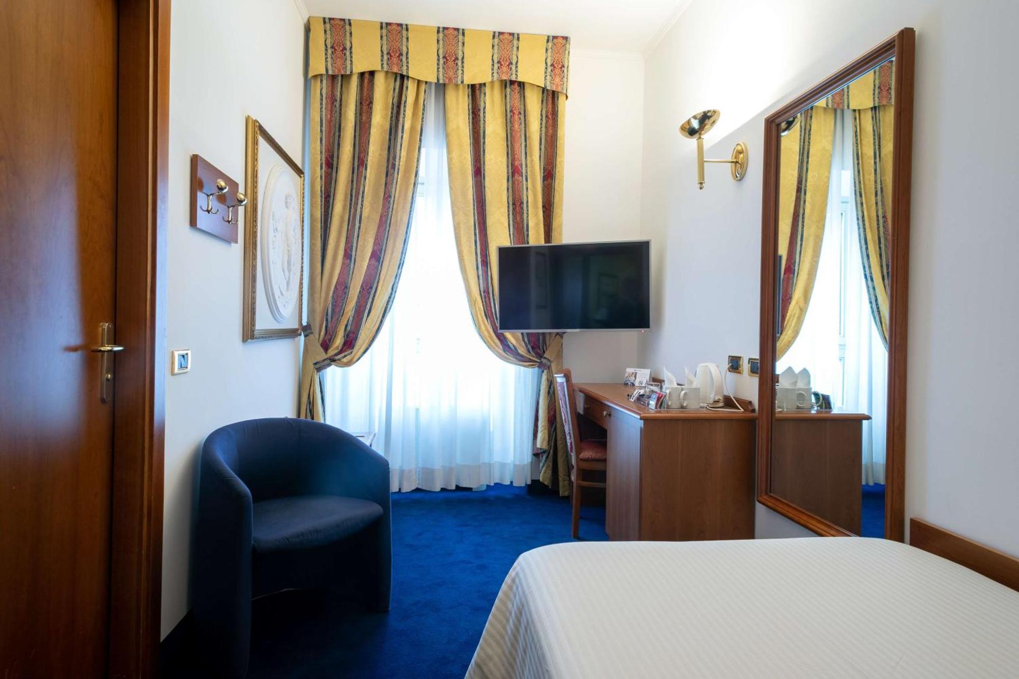 Standard Single Room,1216129942:JPEG