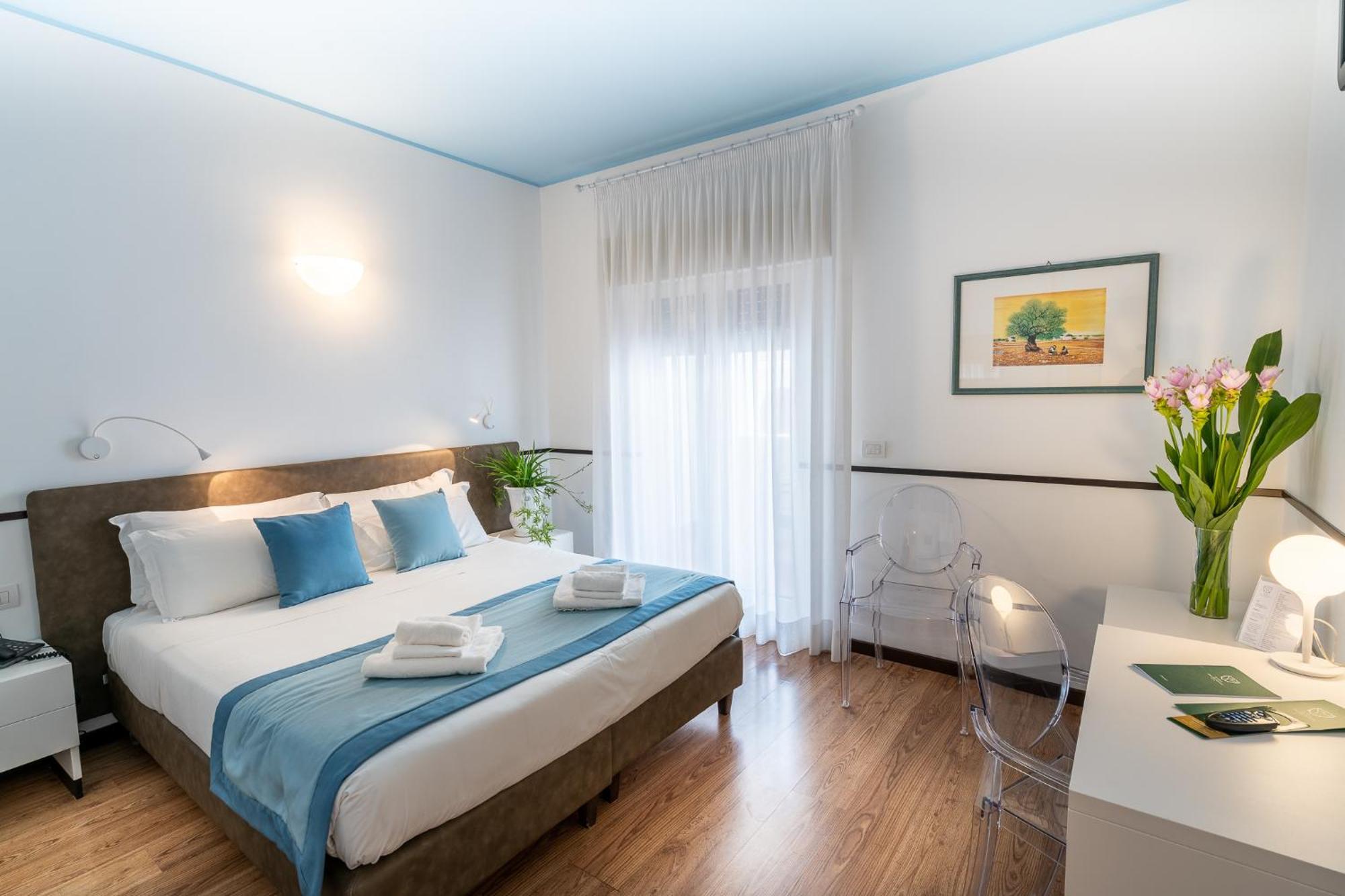 Double or Twin Room with Balcony