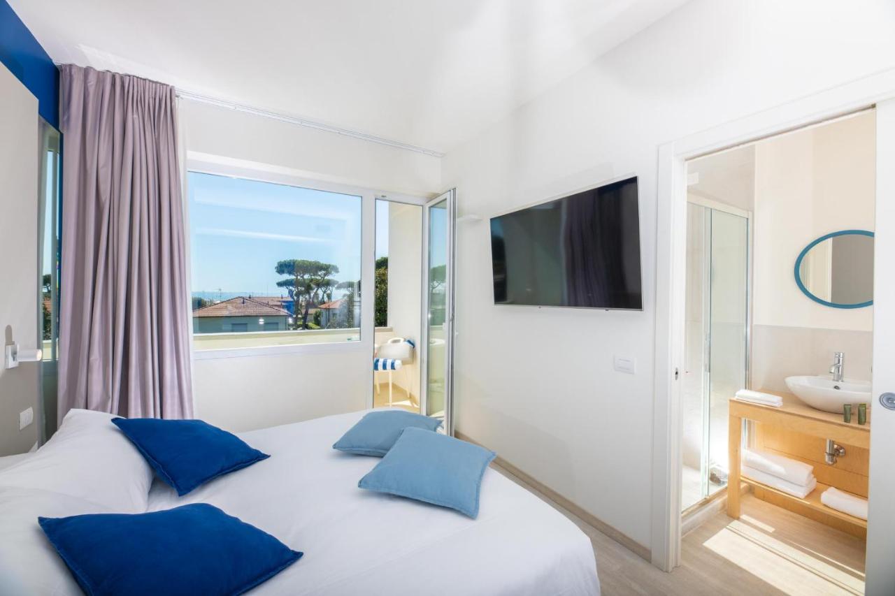 Standard Double Room with Balcony,1233664505:JPEG