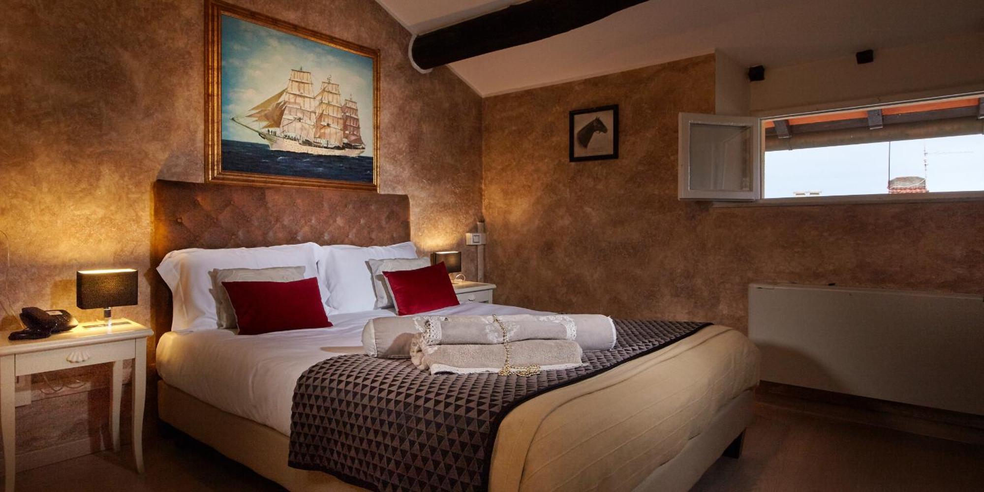 Attic Triple Room Tower View