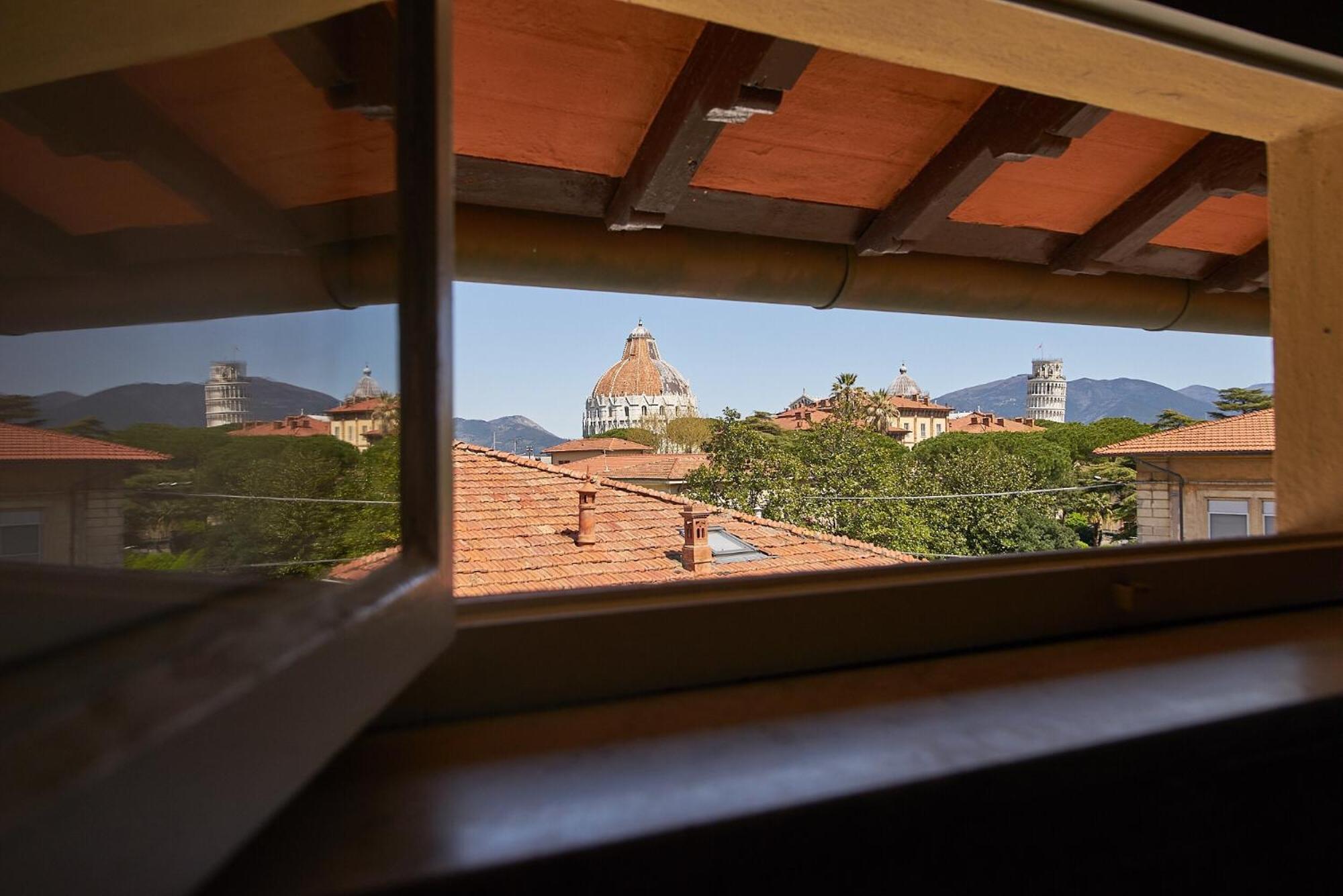 Attic Triple Room Tower View