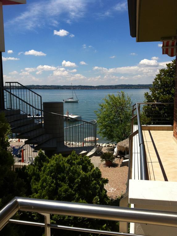 Double or Twin Room with Balcony and Side Lake View,124562427:JPEG