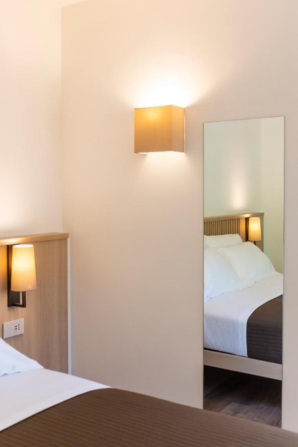 Doppelzimmer mit Balkon