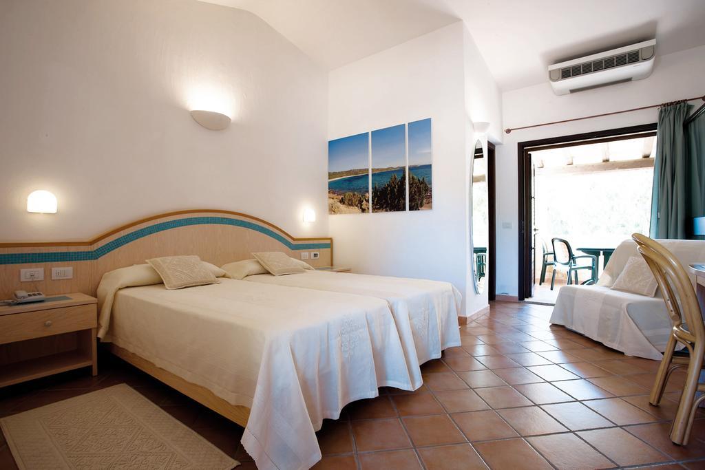 Standard Double or Twin Room,970272649:JPEG