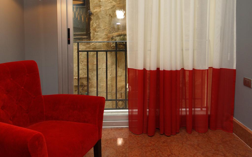 Chambre Double Supérieure (1 Adulte)