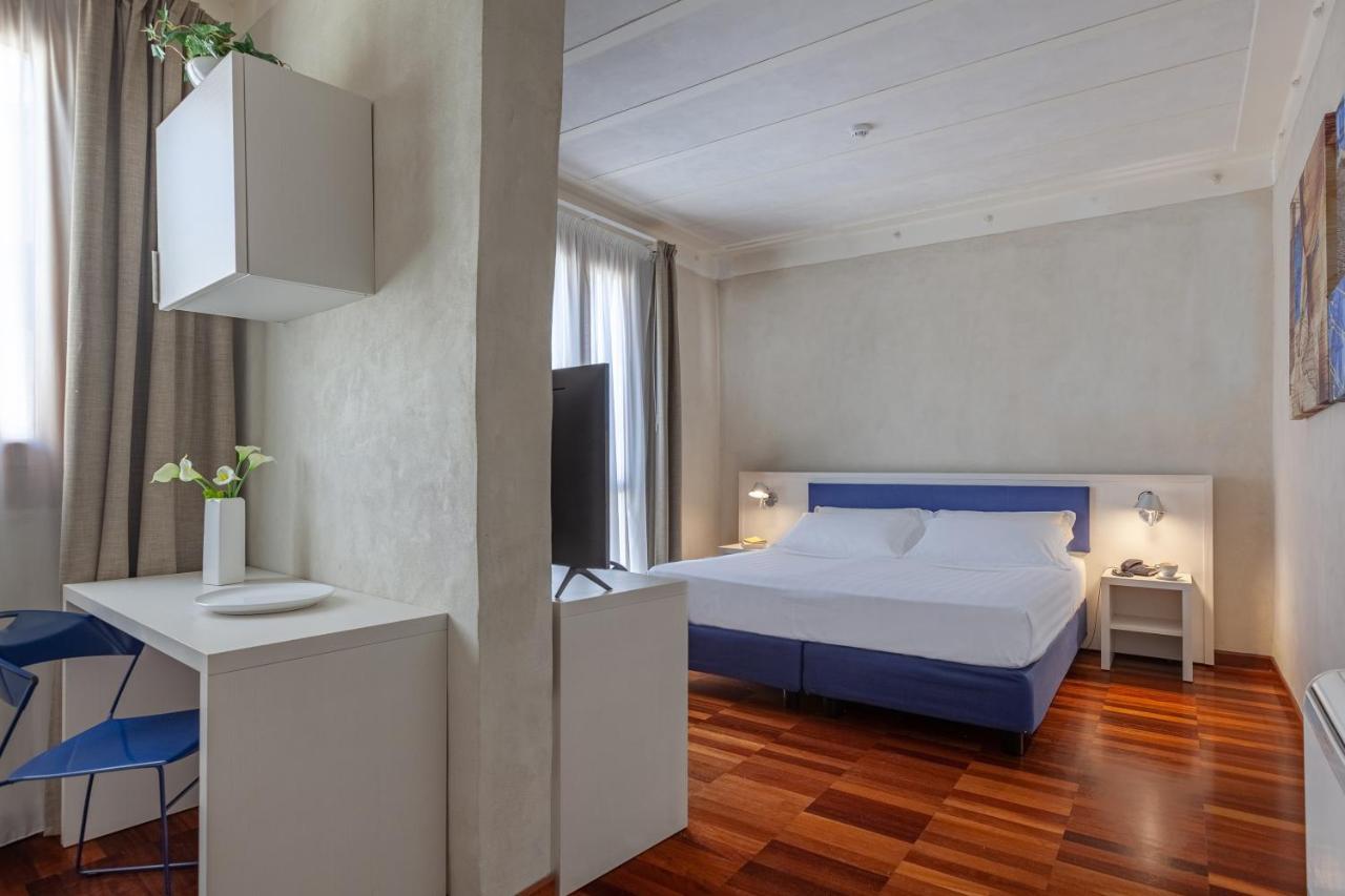 Standard Studio,1260570784:JPEG