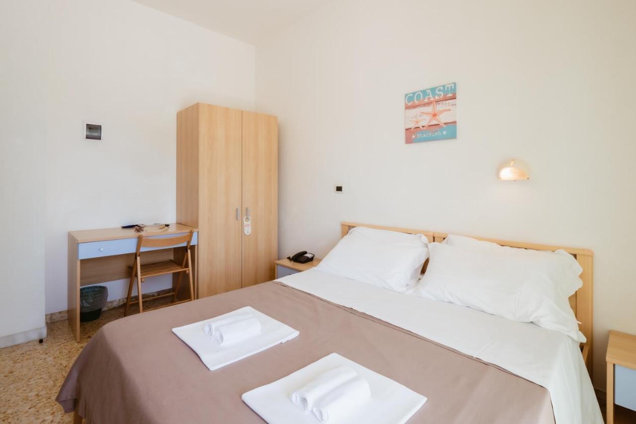 Double or Twin Room,1263297247:JPEG