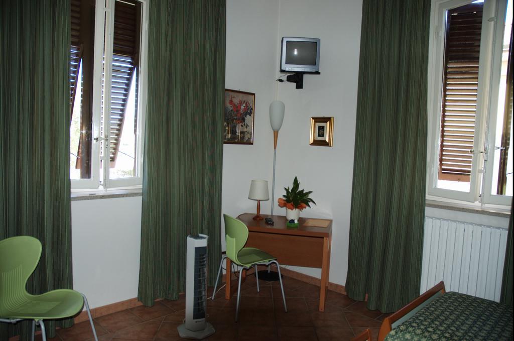 Economy Double or Twin Room