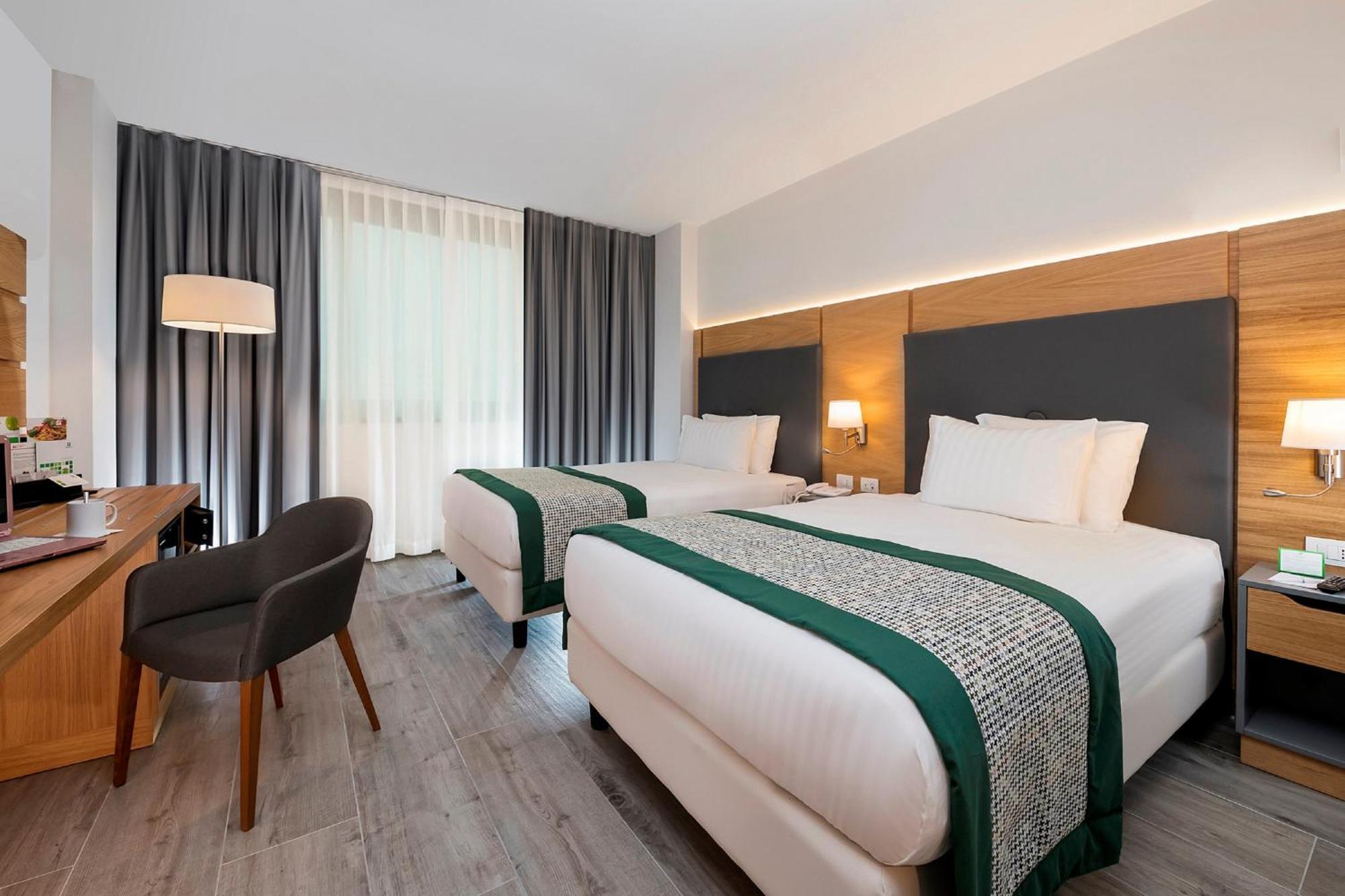 Standard Twin Room,1706511437:JPEG