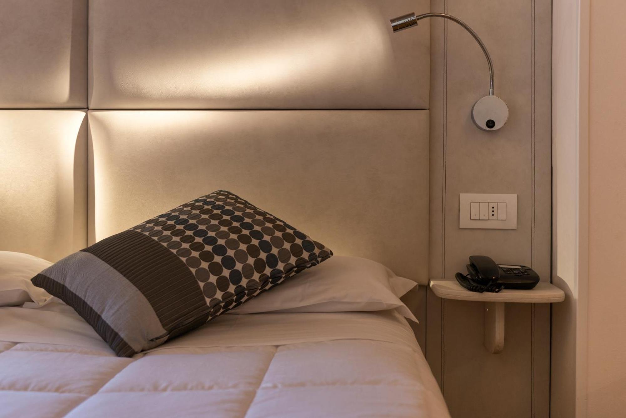 Superior Double Room,1565552821:JPEG
