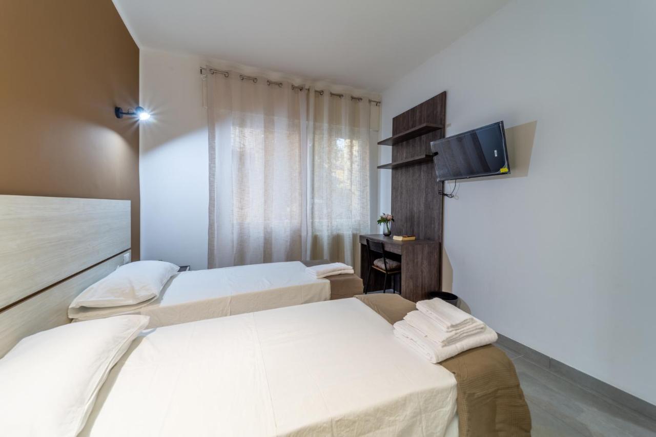 Double or Twin Room with Private Bathroom