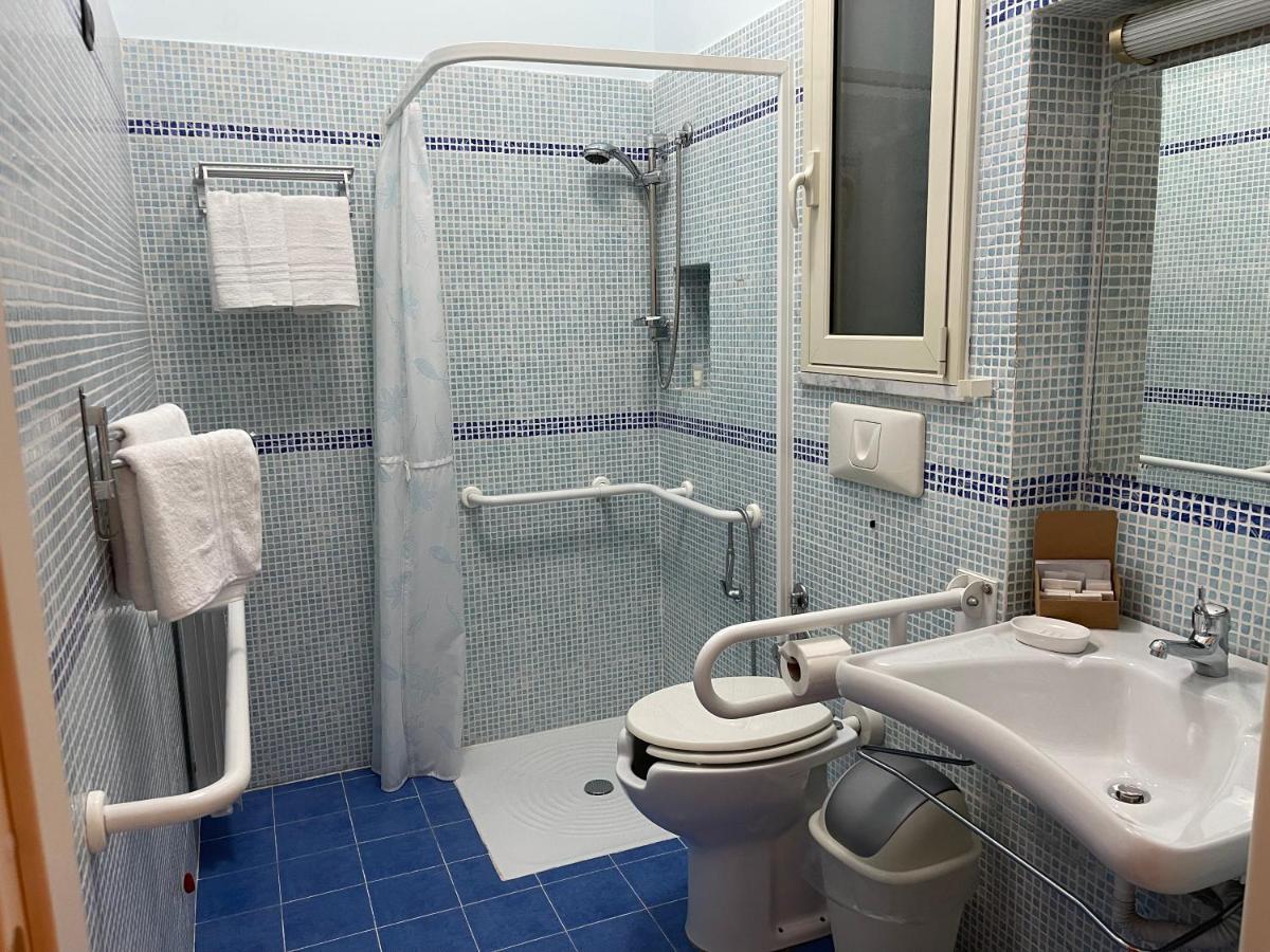 Doppel-/Zweibettzimmer - barrierefrei