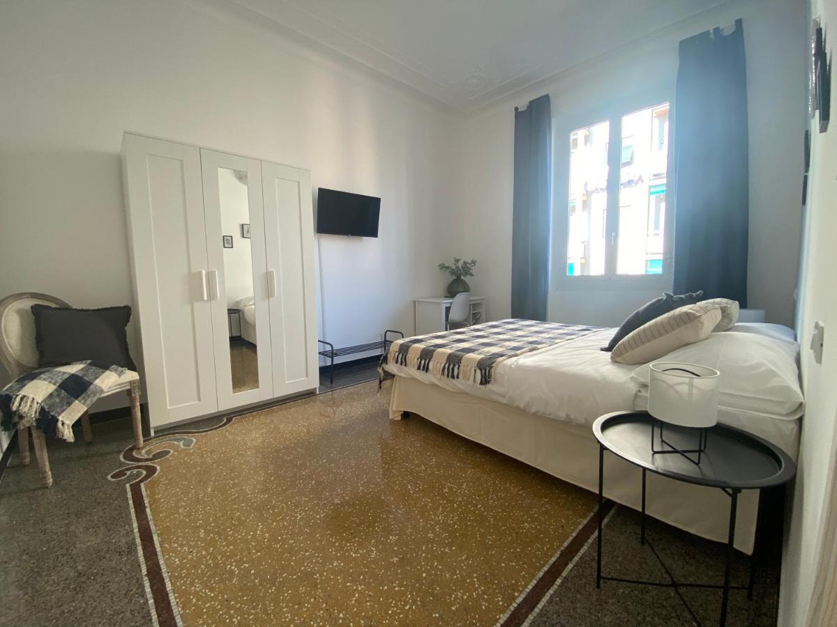 Habitación Doble con baño compartido - 1 o 2 camas