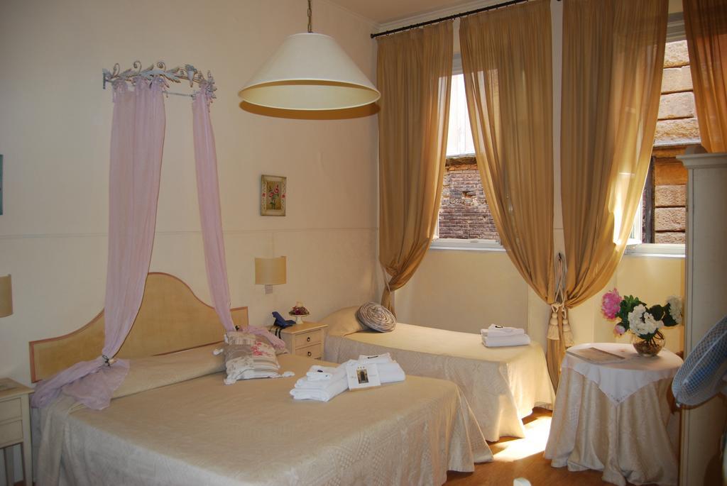 Comfort Triple Room