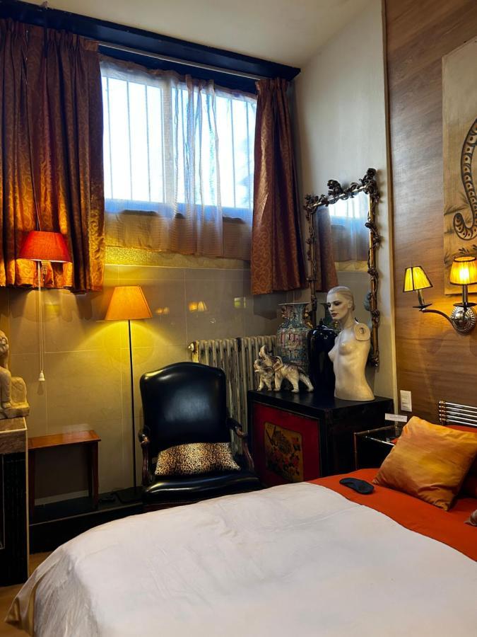 Kamer met Kingsize Bed