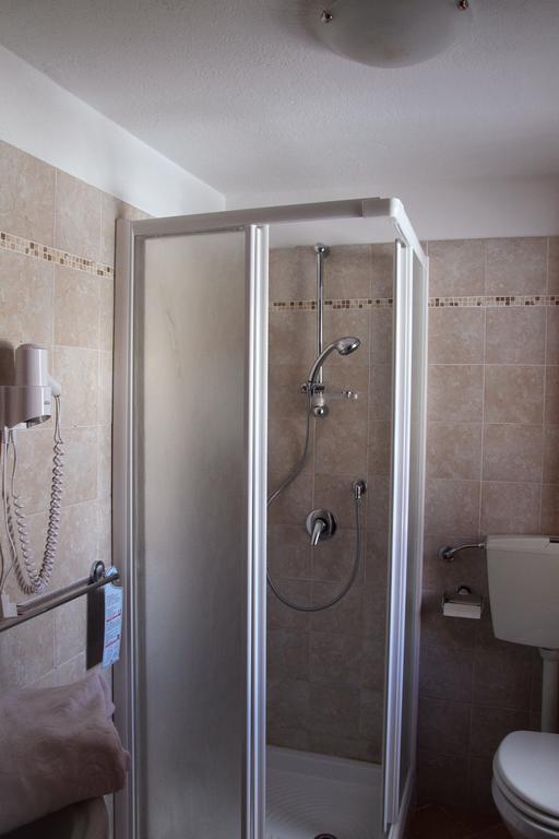 Chambre Double - Vue sur Montagne
